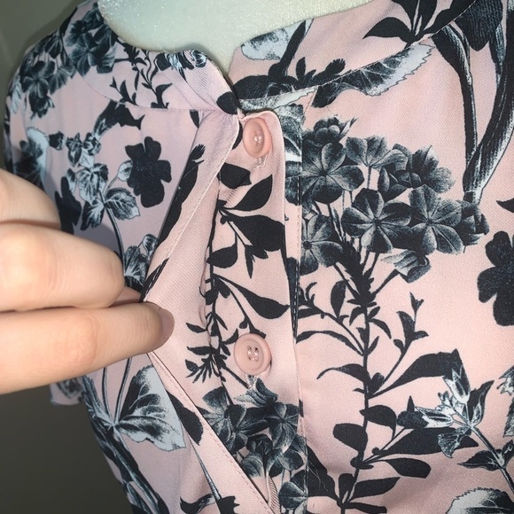 Parker Pink Floral Tiered Mini Dress Cinched Sleeves Size Small - Picture 9 of 9